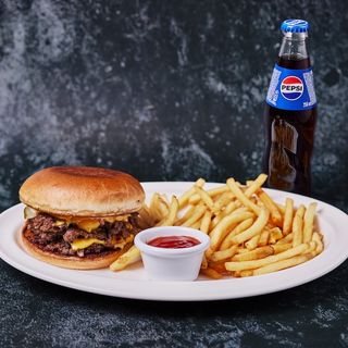 SUPER SMASH TRIPLE Obrok better with Pepsi 0.25l