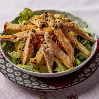 Lazina pileća salata