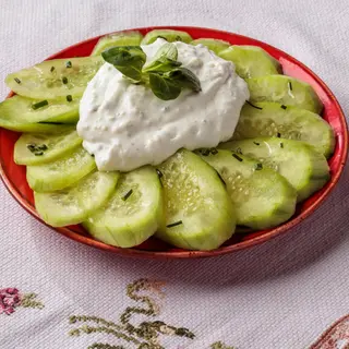 Tarator salata
