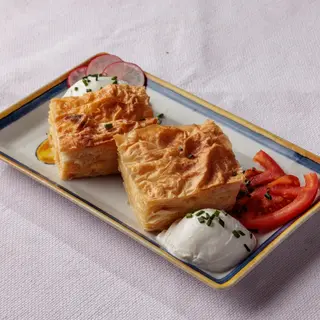 Domaća gibanica sa sirom 250G