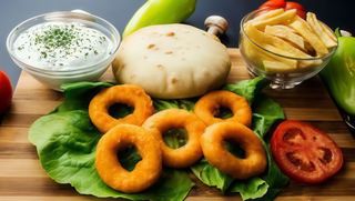 Panirane lignje sa pomfritom mini obrok