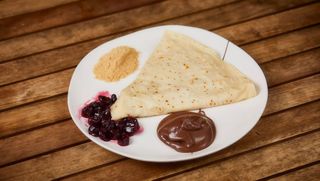 Slatke palačinke sa nutellom i plazmom