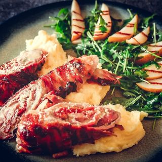 Rolovani svinjski file u pančeti