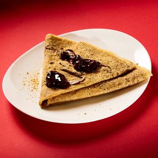 Palačinka sa eurokremom, plazmom i džemom