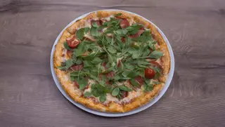 Prosciutto pizza