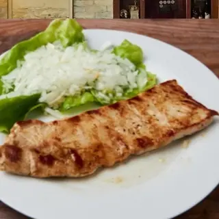 Bela vešalica