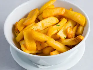 Pomfrit sa slaninicom