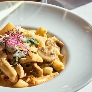 Manje ludi Sremac pasta