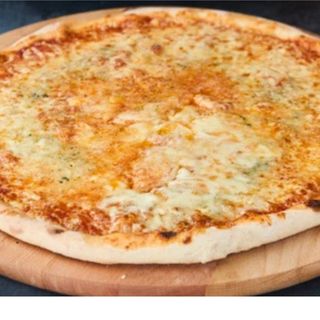 Pica četiri vrste sira