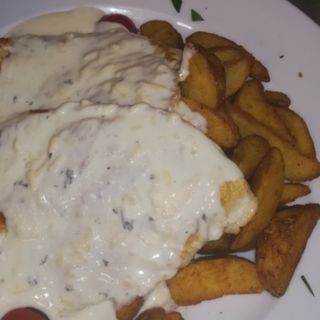 Piletina sa pršutom i dimljenim sirom