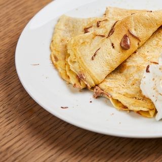 Palačinke sa džemom od kajsije