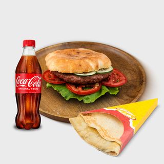 Punjena pljeskavica + nutela plazma palacinka + coca cola
