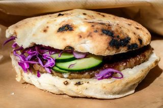 Pljeskavica velika u somunu