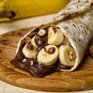 Nutela, banana i lešnik u pita hlebu