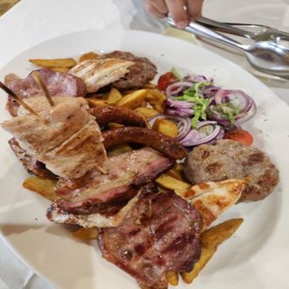 Mešani roštilj Gozba (za 2 osobe)