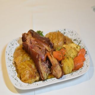 Svinjska kolenica-dimljena