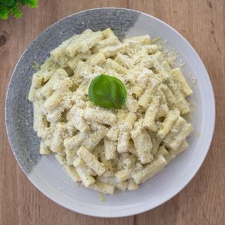Pasta pesto