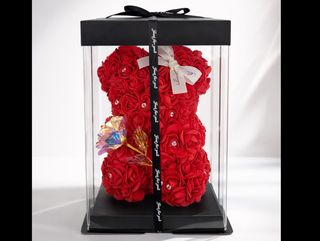 Crveni meda u kutiji