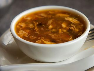 Kiselo-ljuta supa sa povrćem