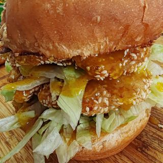 Honey chicken burger