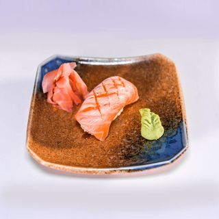 Nigiri Sake Flambe