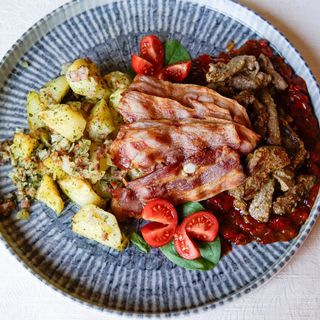 Pikantni biftek rezanci