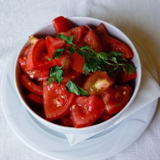Paradajz salata