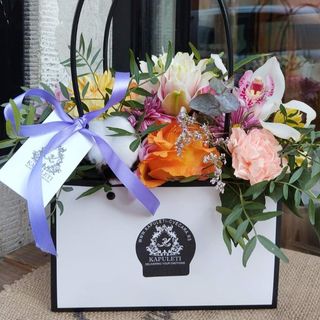 Torbica raznobojno cveće