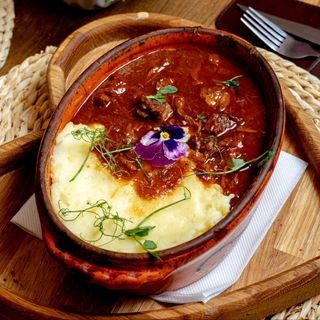 Gulas sa pireom + Kupus+ Pepsi 