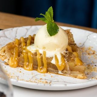 Tart od jabuke