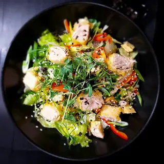 Salata sa Dimljenom Tunom