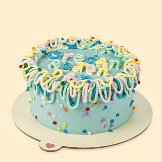 Rođendanska mini poklon torta