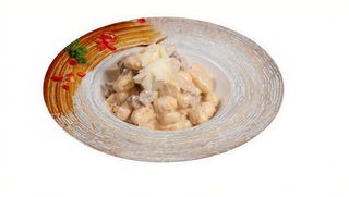 Njoke u kardinal sosu