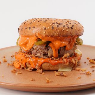 Sač burger sa svinjetinom
