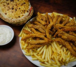 Porodični pohovani pileći štapići