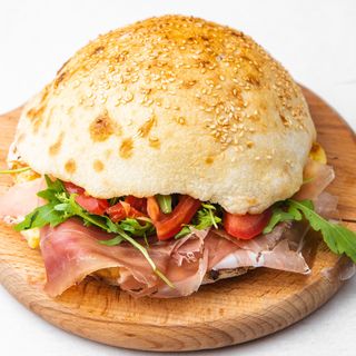 Sendvič sa pršutom