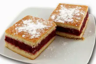 Lenja pita višnja