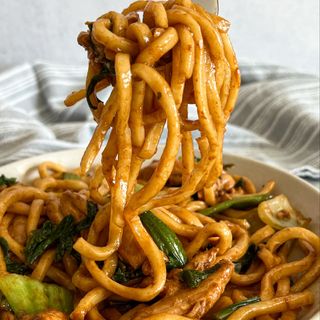 Pržene špagete pileće