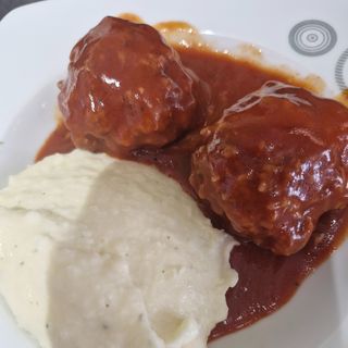 Ćufte u paradajz sosu