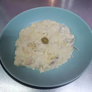 Karbonare pene