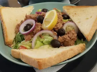 Tuna salata