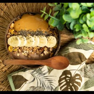 Avokado i jagode granola