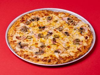 Bacon Capricciosa pizza 40 cm