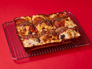 50-50 Detroit Pizza