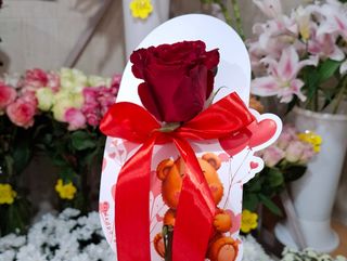 Ruža sa malim detaljima