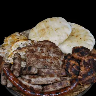 Pola kilograma miksa ćevapa