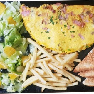 Omlet sa 3 priloga po izboru