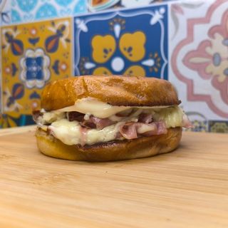 BOURDAIN SENDVIČ veliki