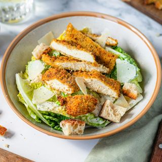 Hot CHICKEN obrok salata