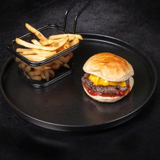 Dečiji burger - 1 komad+pomfrit100gr